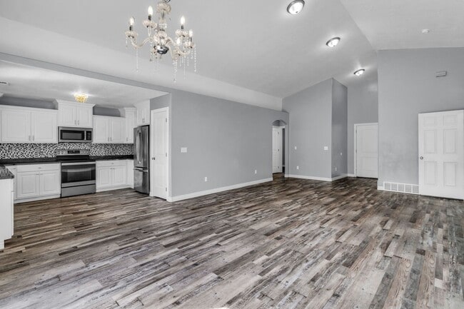 Photo - 3 Bed Home with Open Layout & High Ceilings