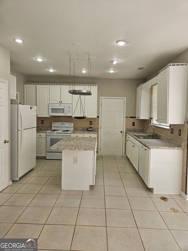 Photo - 6865 Breeze Dr