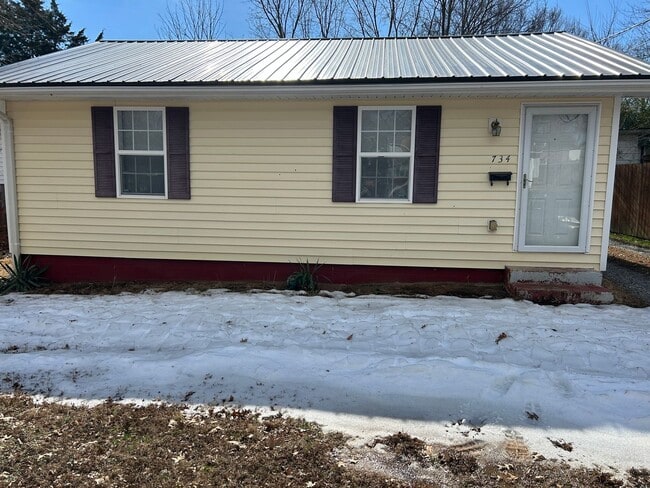 Photo - 734 Ferndale Ave