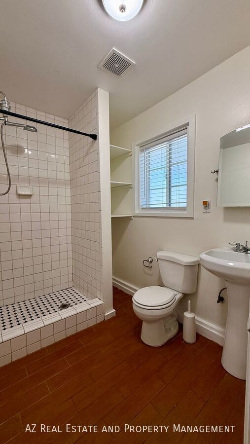 Photo - 4618 N 12th Pl