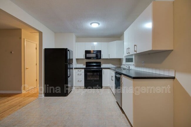 Photo - 421 E McLelland Ave