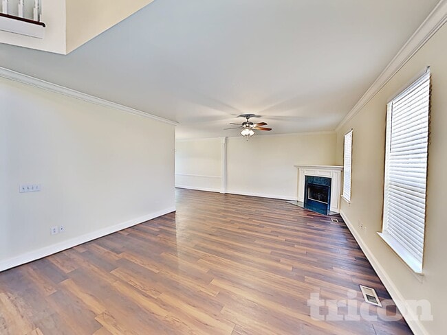 Photo - 1705 Walden Ct