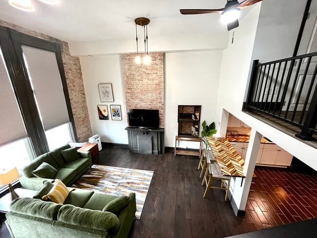 Photo - The Warner Unit 214