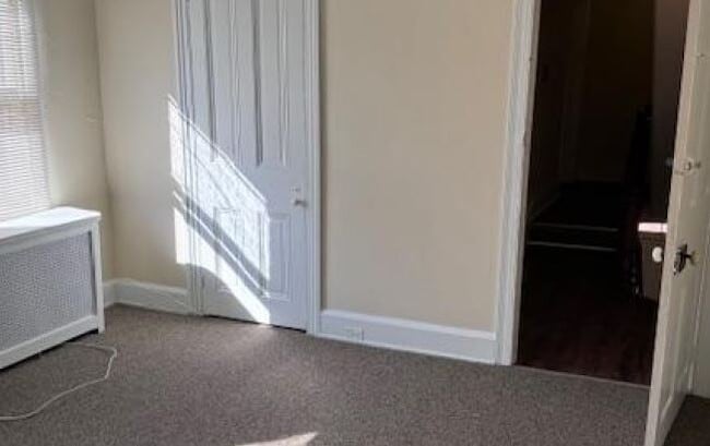 Living Room - 314 W Miner St Unit 2A