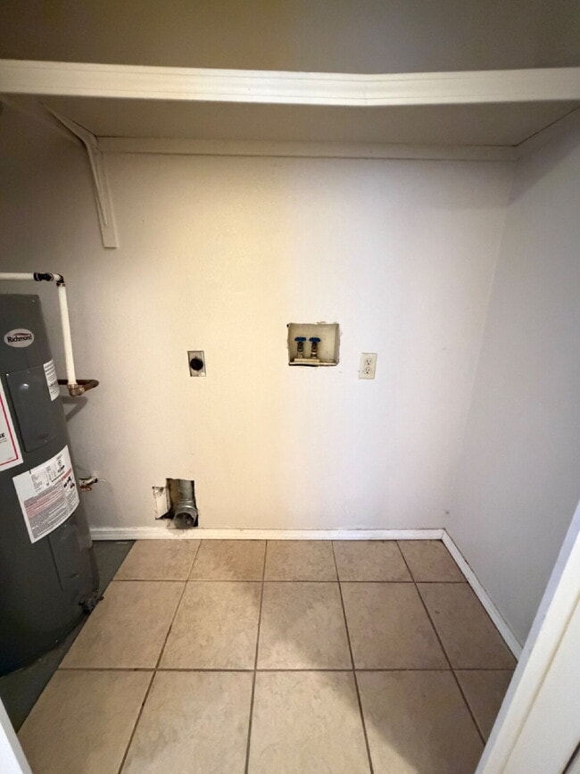 Photo - Last 2BR / 2BA unit - Community swimming pool Unit Bldg 18  3B