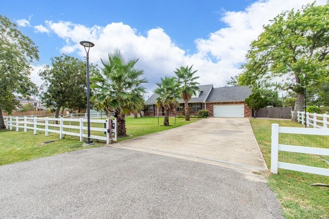 Photo - 3406 Maryland St