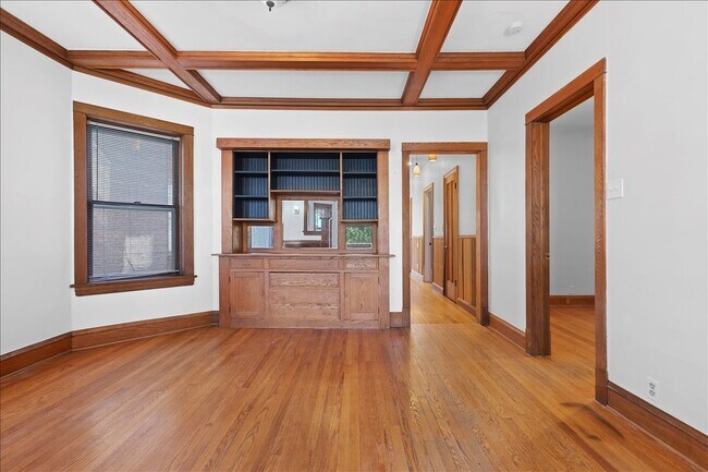 Photo - 4226 N Sawyer Ave Unit 1