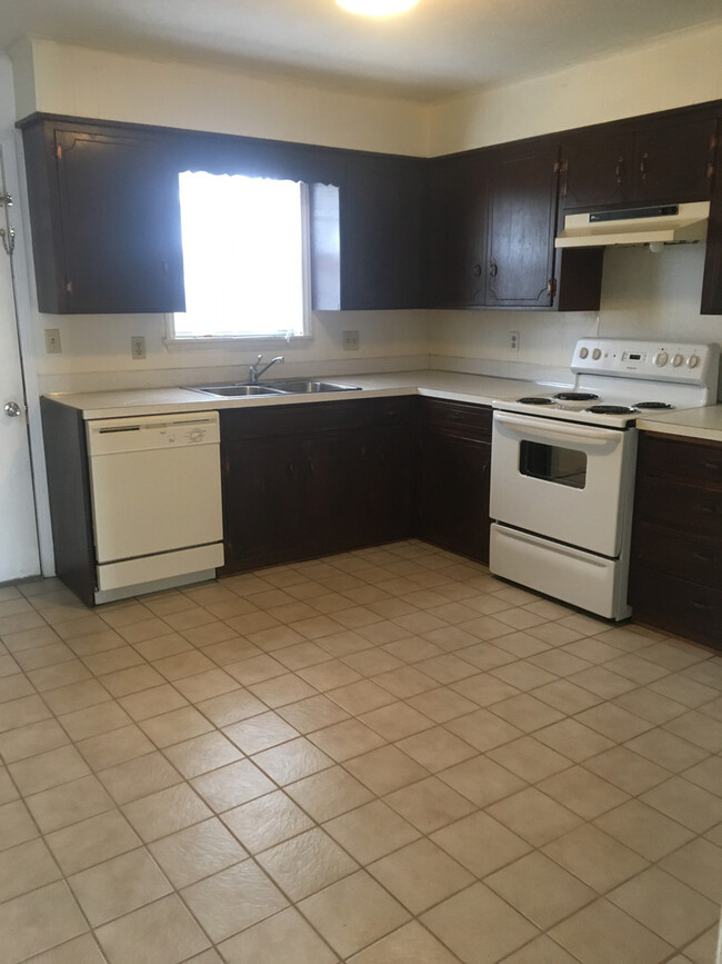 Photo - N. N Florene St Apartment Unit 118