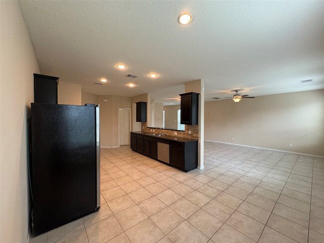 Photo - 1410 Spencer Glen Ln