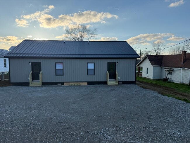 Photo - 29616 State Rte 41 Unidad Apt. B