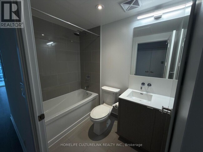 Photo - 100 Harbour St Unit 1908