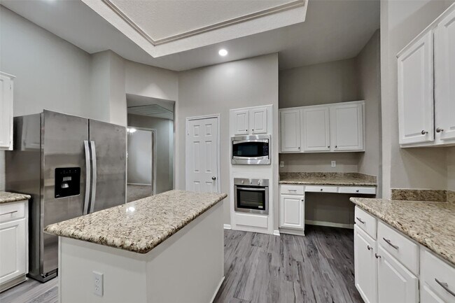 Photo - 17111 Cradle Cove Ct