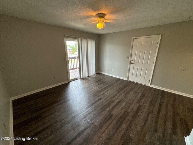 4109 Blue Lick Ct Unit 6