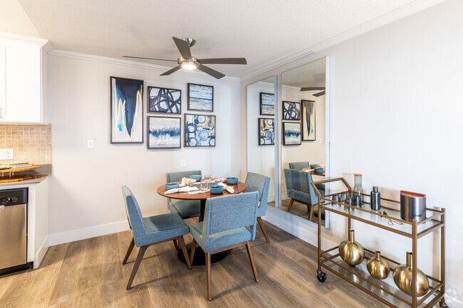 Model 1BR, 1BA -750SF - Dining Area