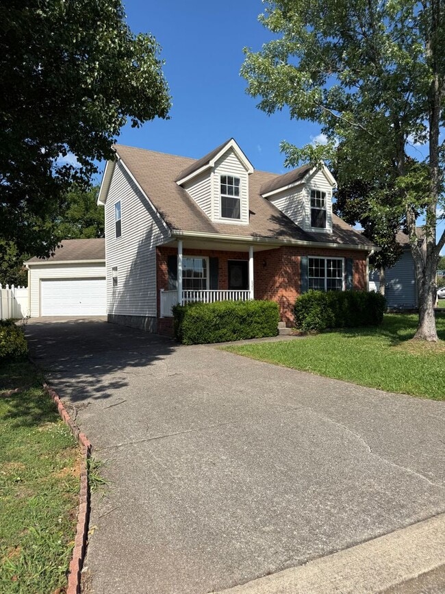Building Photo - Convenient Murfreesboro Living – 3 Bed, 2 Bath with 2-Car Garage