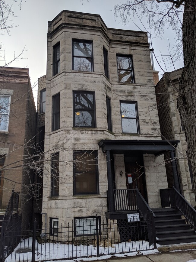 Photo - 3838 N Kenmore Ave Unidad 3