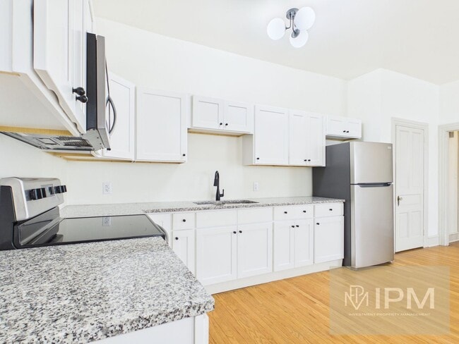 Photo - 748 Madison Ave Unit 748 Madison Ave - 1st floor
