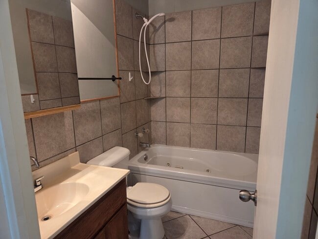 Photo - 206 N 17th St