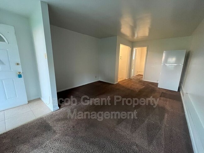 Photo - 675 Tiger Ave