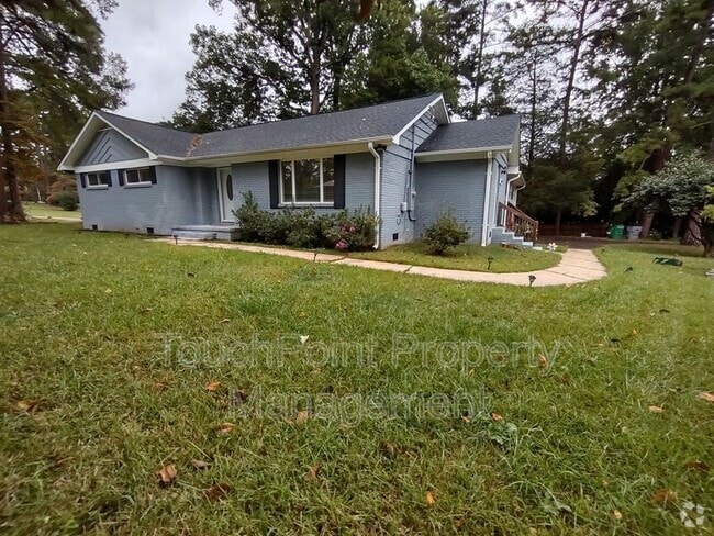 Building Photo - 6414 Elmwood Cir Rental