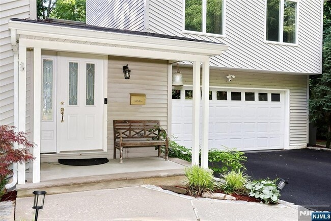 Photo - 69 Pittis Ave