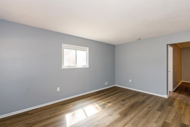 Photo - 2624 Sanderford Rd