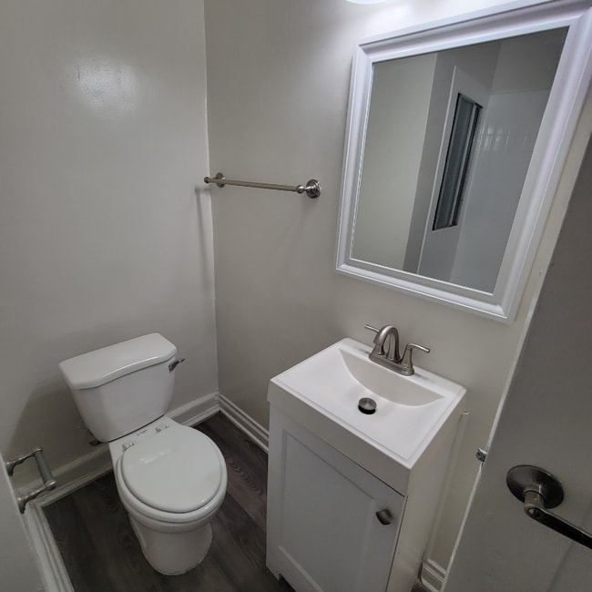 Photo - 1525 Cassil Pl Unidad 204