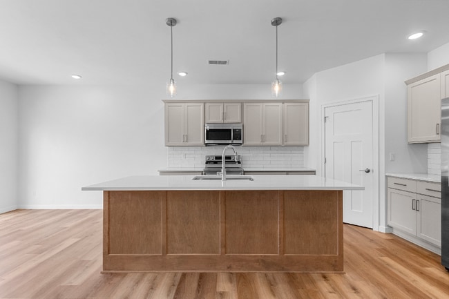 Photo - 2721 Sachet Pl