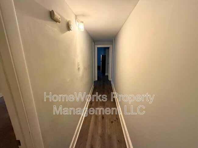 Photo - 2449 Barclay St Unidad 2