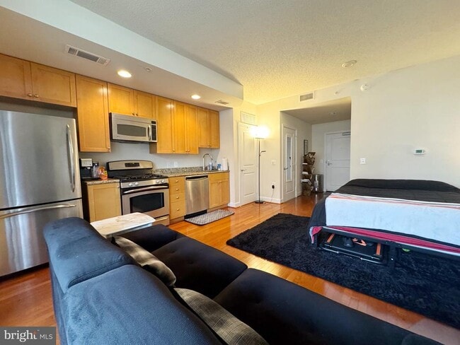 Building Photo - 3650 S Glebe Rd Unit 249