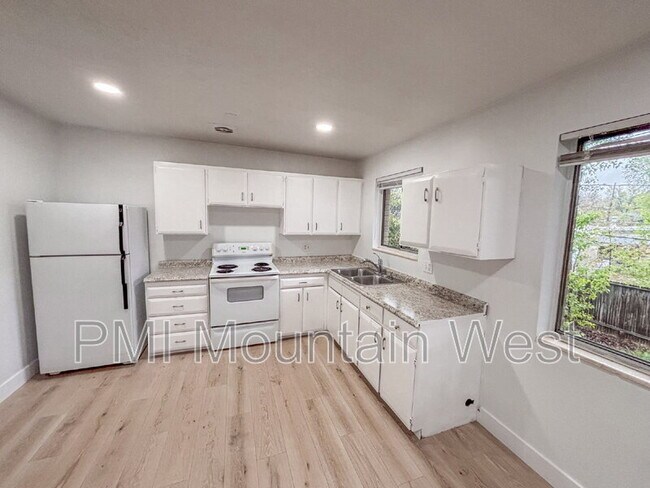 Photo - 4675 S 1300 E