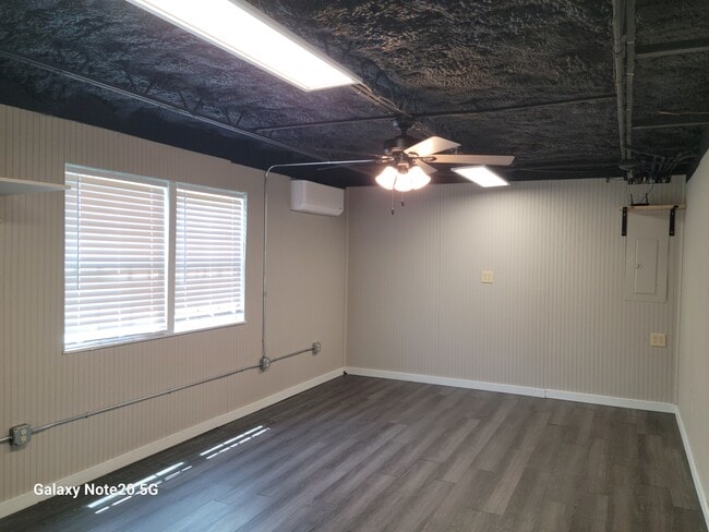 Photo - 652 Ralph Rahn Rd