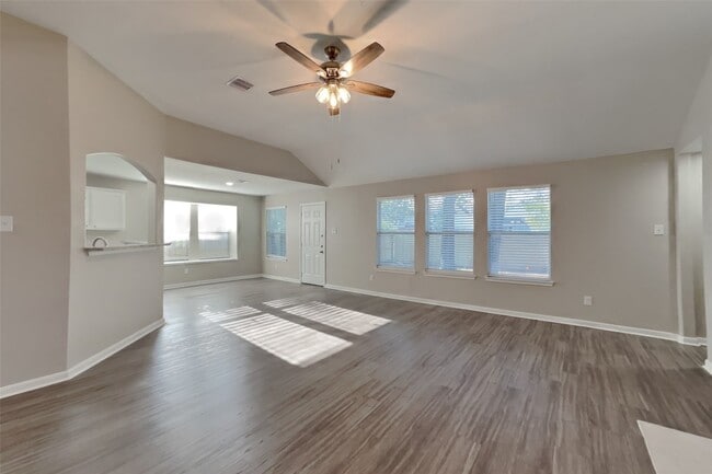 10 Wimberly Way