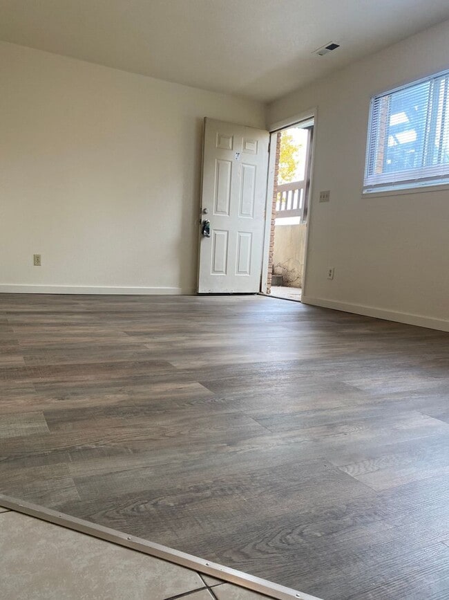 Photo - Diamond Ridge 15 Unit 15