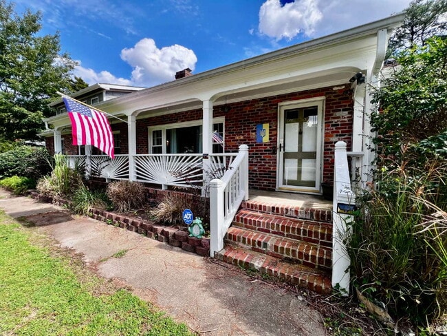 Photo - Love Where You Live in Lake Shores!