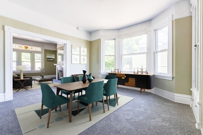 Building Photo - 15 St Thomas St