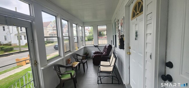 51-53-53 Bodwell St Unit 1