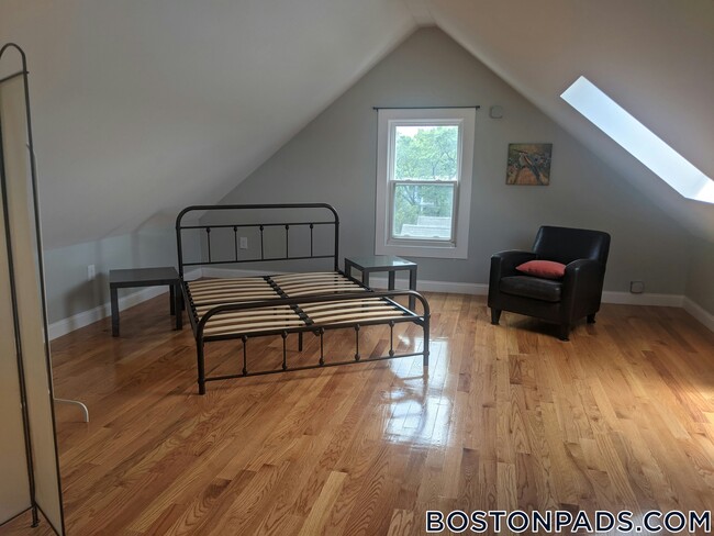 Photo - 20 Kenton Rd Unit 4