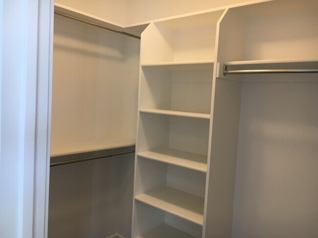 Photo - LOVELY VINEYARD RAMBLER FOR RENT