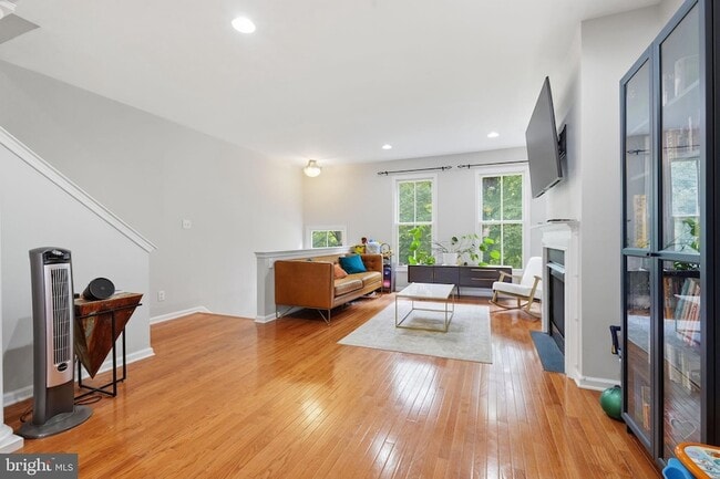 44 Livingston St