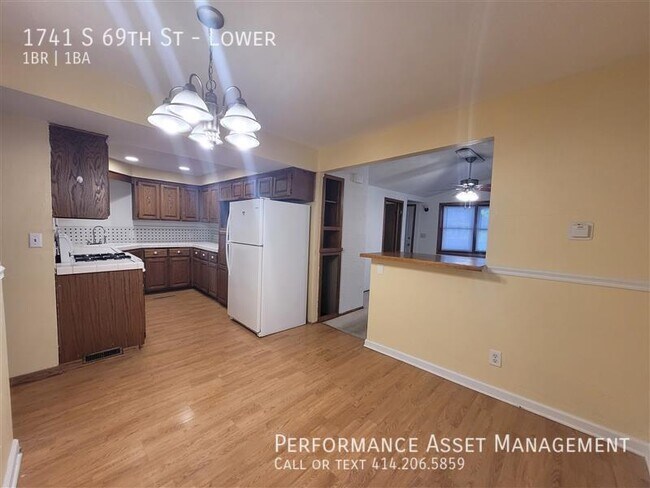 Photo - Charming 1-Bedroom Lower Unit with Modern ... Unit Lower