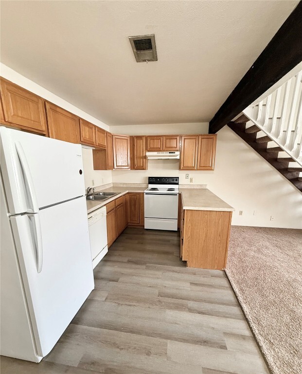 Photo - 814 White Oak Dr