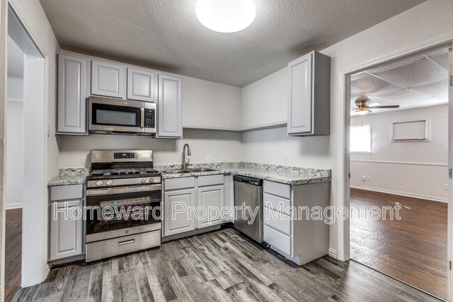 Photo - 4256 Standish Rd