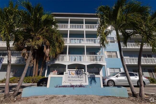Building Photo - 3501 Jackson St Unit 407 Rental