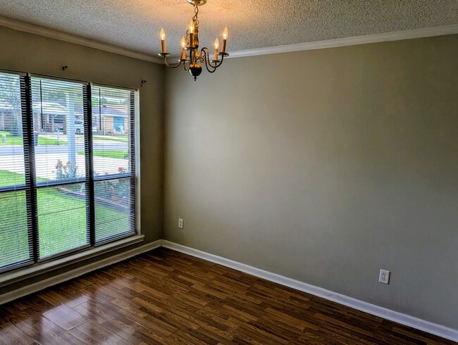 Photo - CUTE 3 BEDROOM 2 BATH! WITH A LARGE BACK YARD!