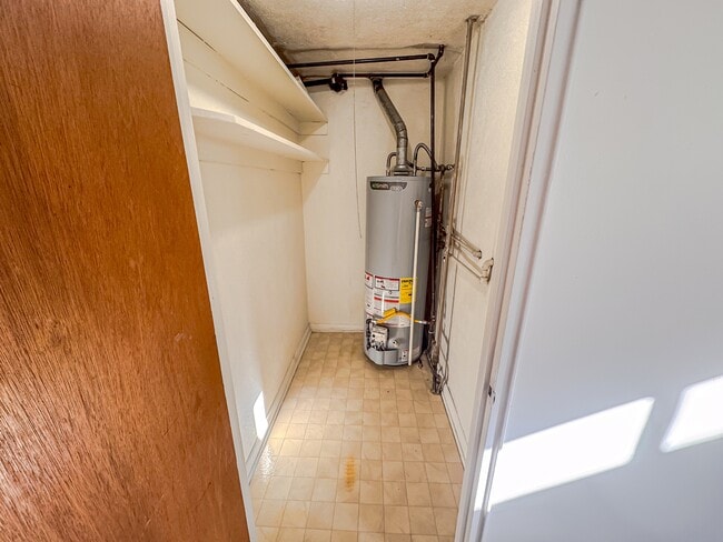 Photo - 1911 Hugur Ave