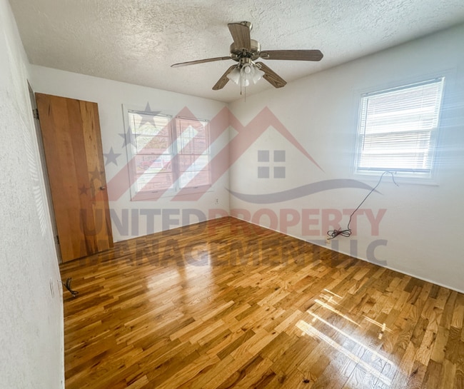 Photo - 3 bedroom 1 bathroom for rent