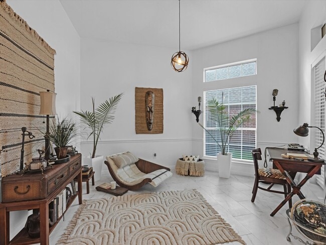 Photo - 5805 Windy Knoll Ln