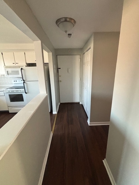 Building Photo - 3952 Ridge Lea Rd Rental
