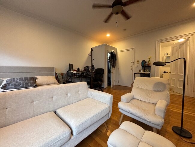 Photo - 85 Charles St